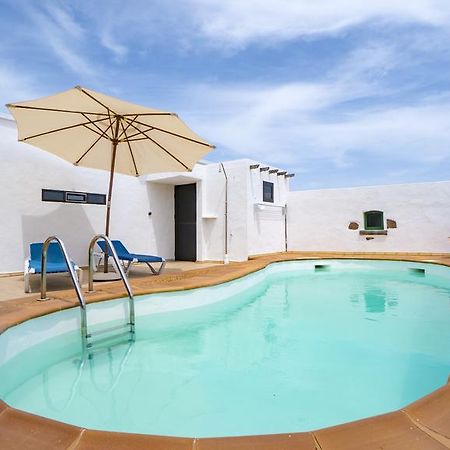 Villa With Amazing Views, Jacuzzi And Private Pool San Bartolomé Eksteriør billede