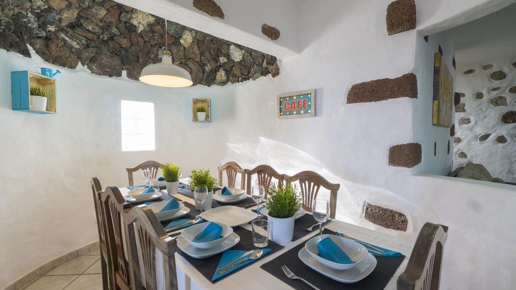 Villa With Amazing Views, Jacuzzi And Private Pool San Bartolomé Eksteriør billede
