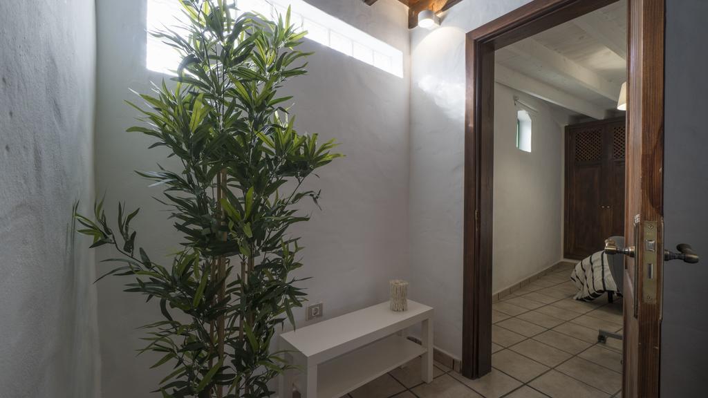 Villa With Amazing Views, Jacuzzi And Private Pool San Bartolomé Eksteriør billede