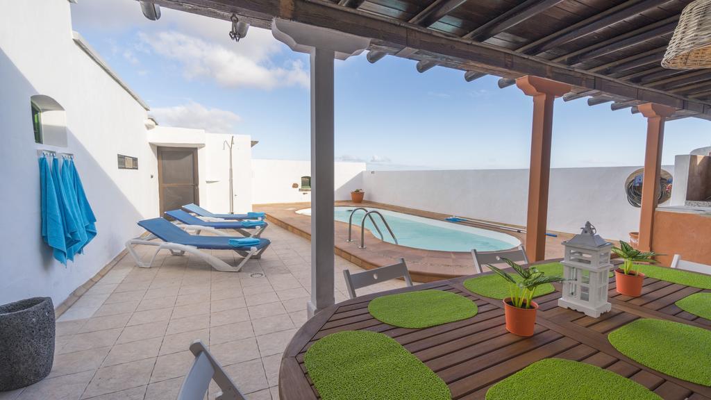 Villa With Amazing Views, Jacuzzi And Private Pool San Bartolomé Eksteriør billede