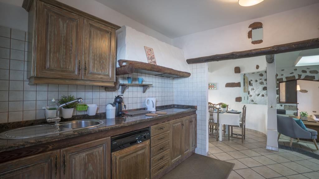 Villa With Amazing Views, Jacuzzi And Private Pool San Bartolomé Eksteriør billede