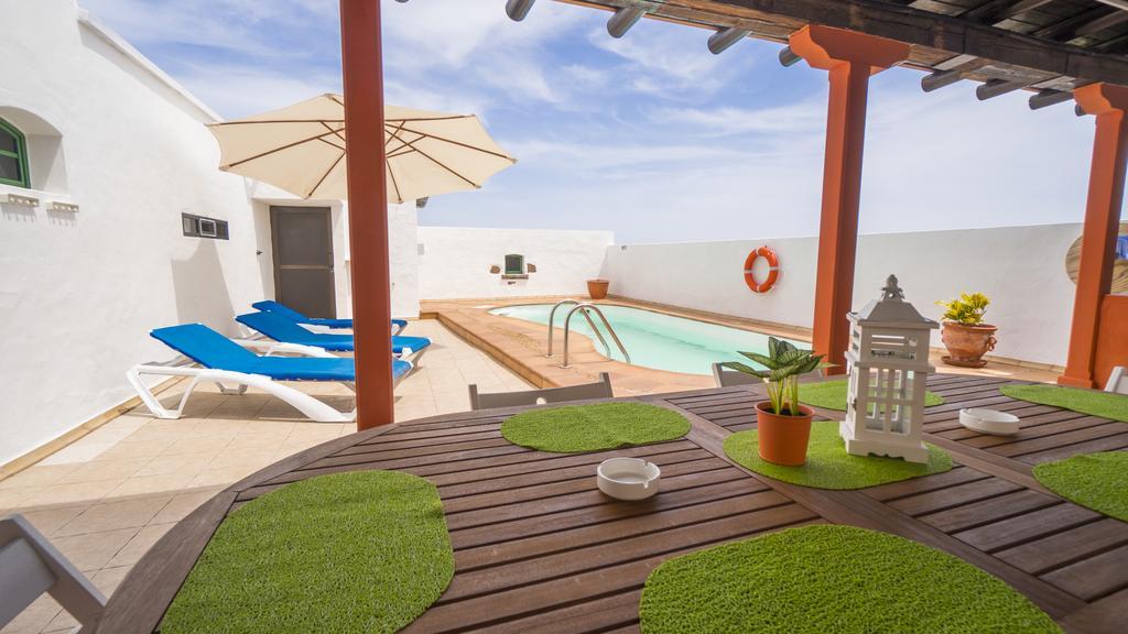 Villa With Amazing Views, Jacuzzi And Private Pool San Bartolomé Eksteriør billede